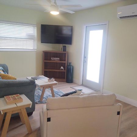 Family, Couples Retreat Near Airport, Cruise Port & Beaches 포트 로더데일 외부 사진