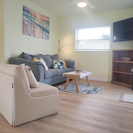 Family, Couples Retreat Near Airport, Cruise Port & Beaches 포트 로더데일 외부 사진