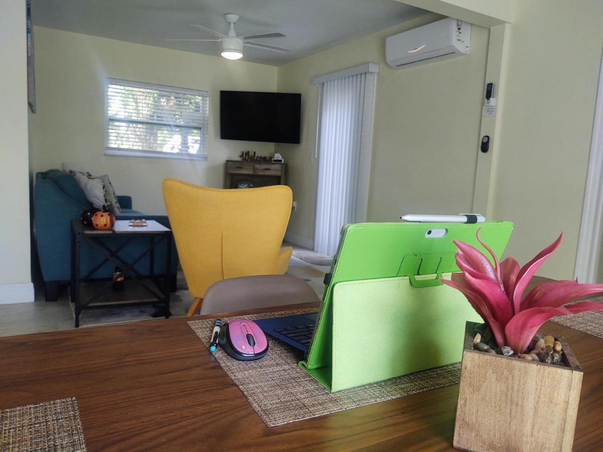Family, Couples Retreat Near Airport, Cruise Port & Beaches 포트 로더데일 외부 사진
