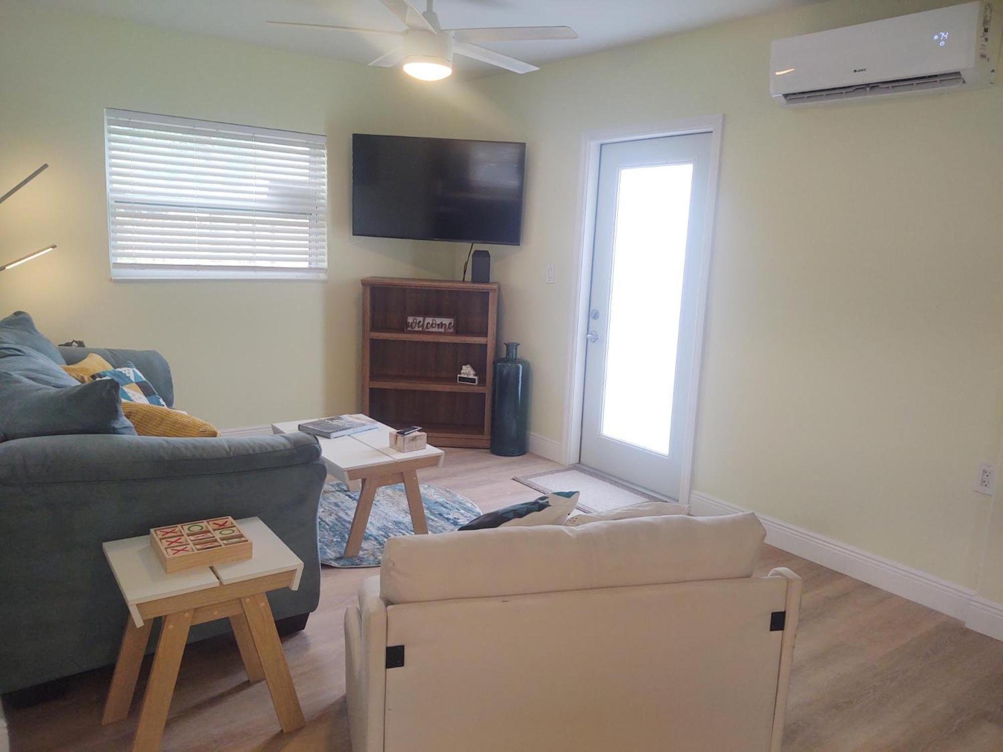 Family, Couples Retreat Near Airport, Cruise Port & Beaches 포트 로더데일 외부 사진